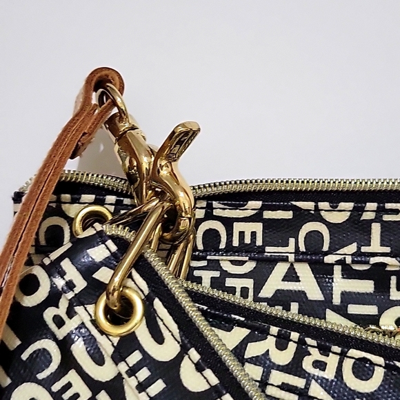 NWOT Victoria secret- 3 piece Wrislets Black and white with logo - Picture 3 of 7